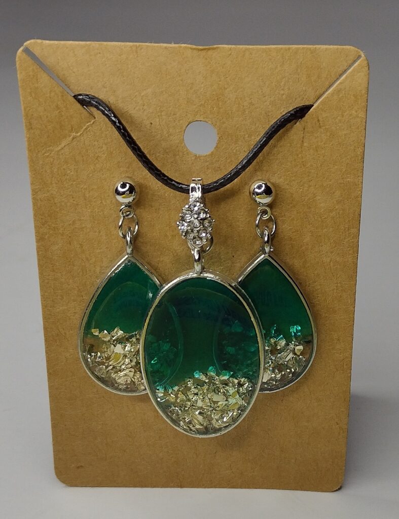 Green & Silver Oval Set