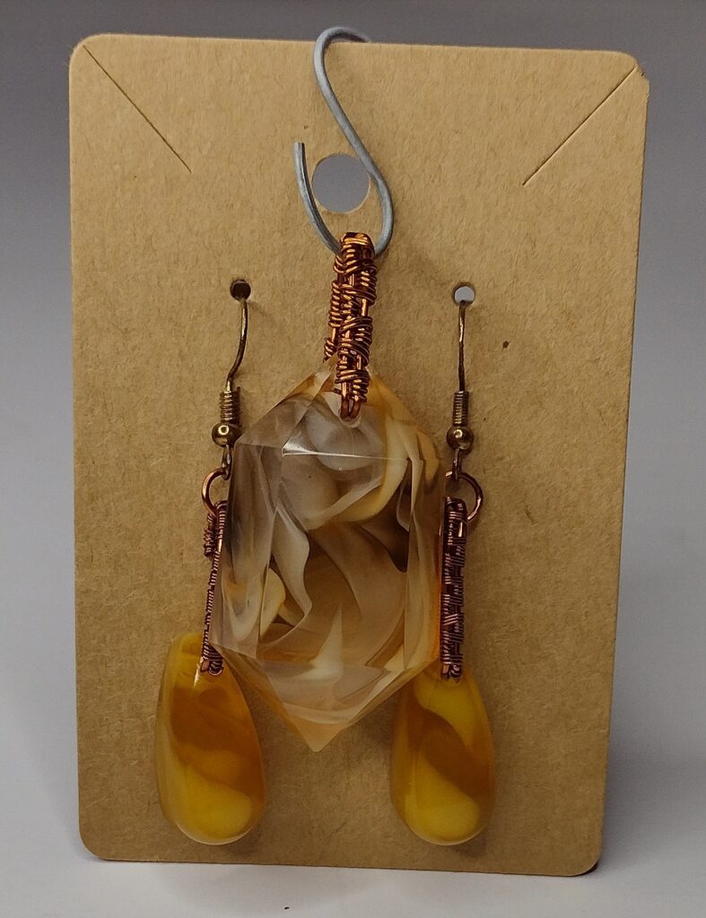 Brown Wire wrapped Set